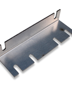 Bracket for dirt plate under curve-conveyor